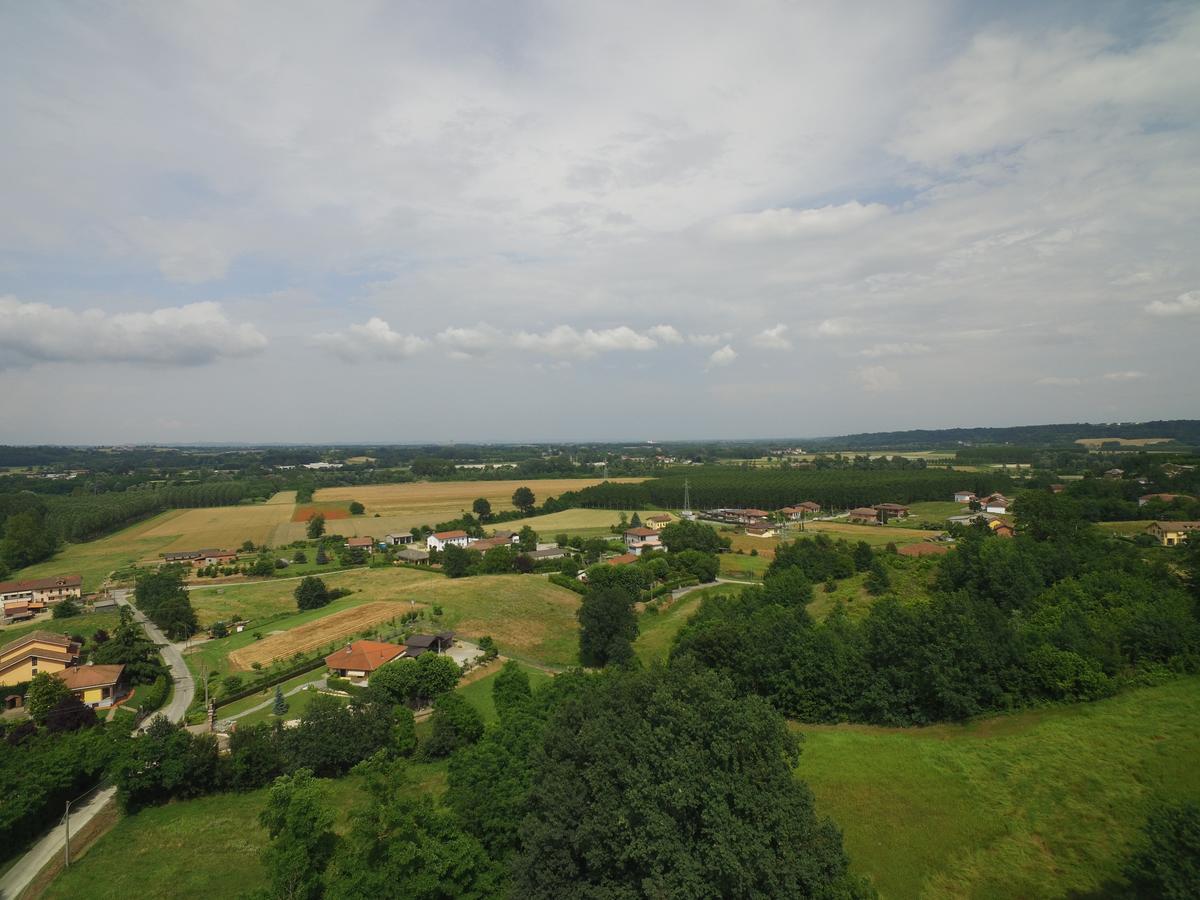 La Morona Bed & Breakfast Rocchetta Tanaro Bagian luar foto
